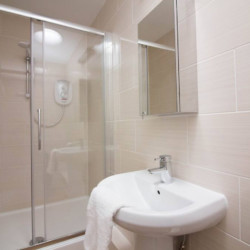 Serviced Apartment_StayZo Castle Point Apartments – Premier Lodge_bathroom