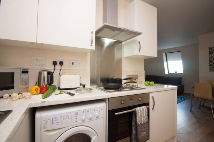 Serviced Apartment_StayZo Castle Point Apartments – Premier Lodge_kitchen2