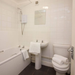 Serviced Apartment_StayZo Penthouse Accommodation 1- Premier Lodge_bathroom